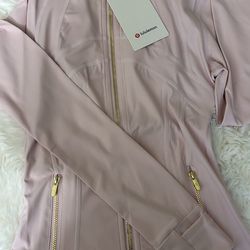 Cropped Pink and gold Lululemon (Size 2)