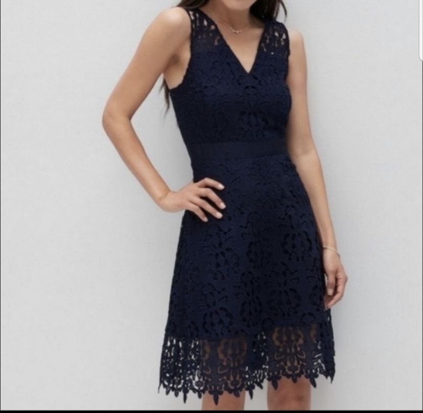 Brand New Woman’s Banana Republic brand Navy Blue Lace Dress Up For Sale 