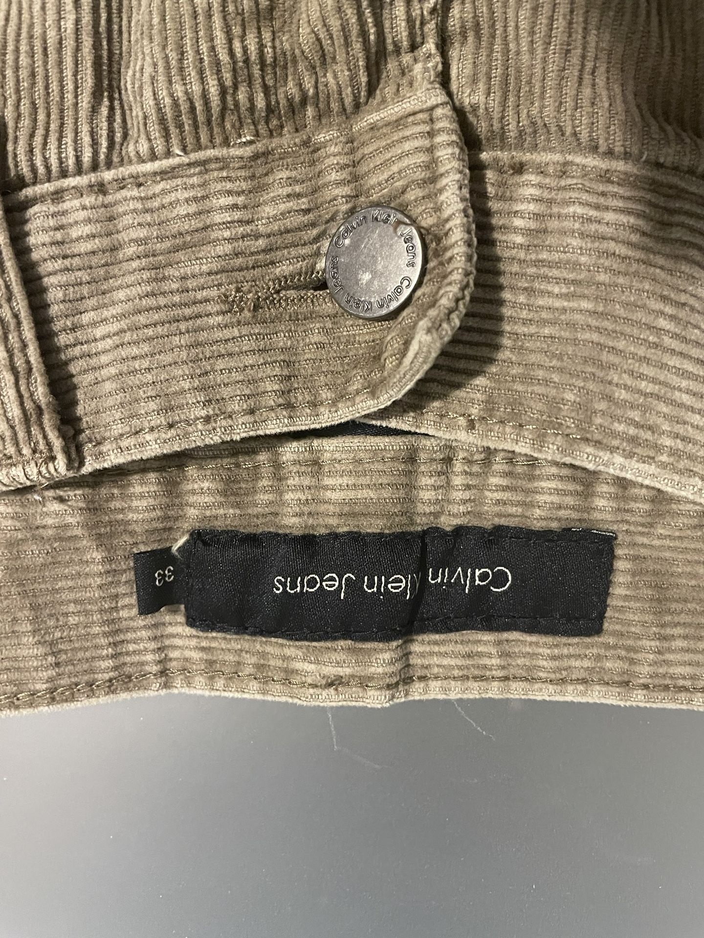 CK, FashionNova & Levi’s SZ34