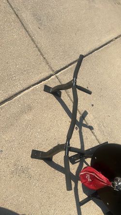 Wall mounted Pull-up bar