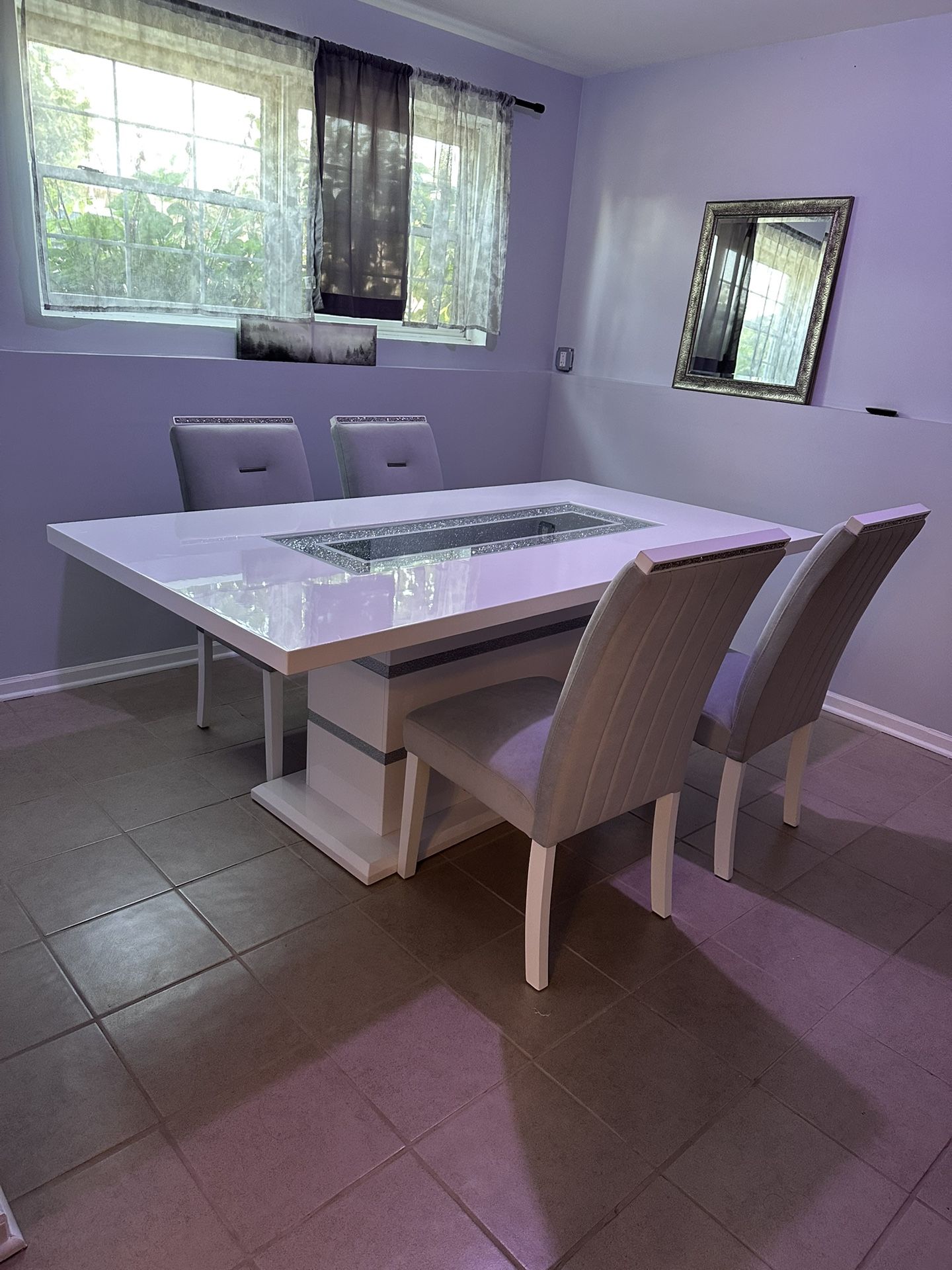 Table Set Semi- New