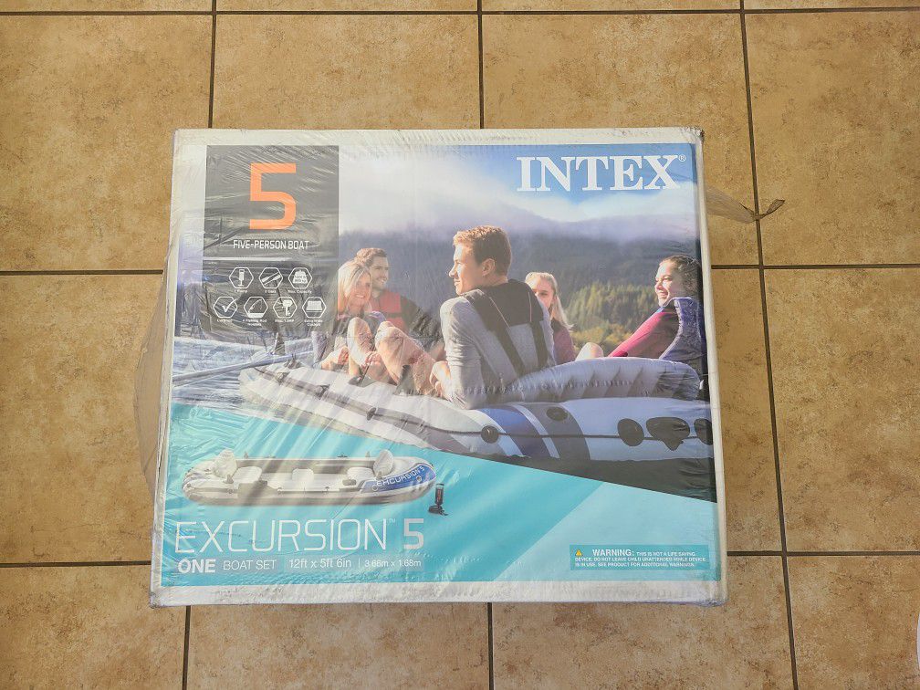 Intex Excursion 5 Inflatable Rafting and Fishing Boat