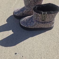 JUICY COUTURE BOOTS