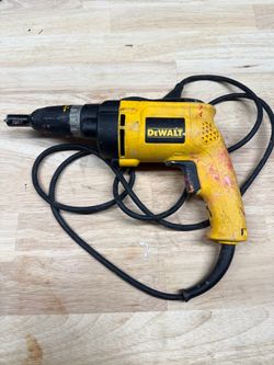 Drywall screw gun dewalt