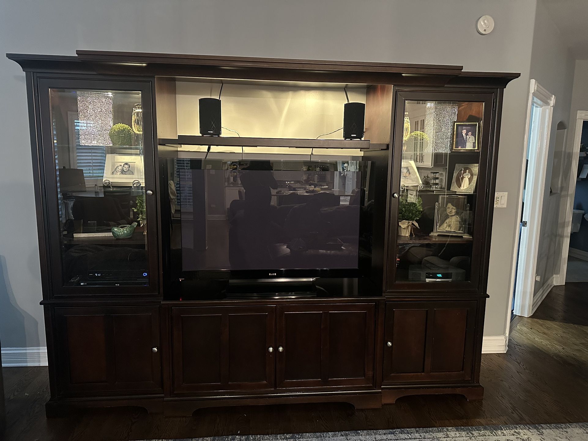 Entertainment Unit (3 Piece) - Stanley furniture