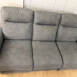 3 living spaces recliner sofa set