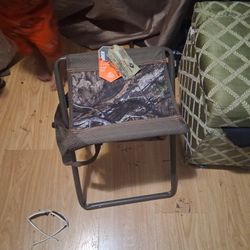 Small Hunting Stool