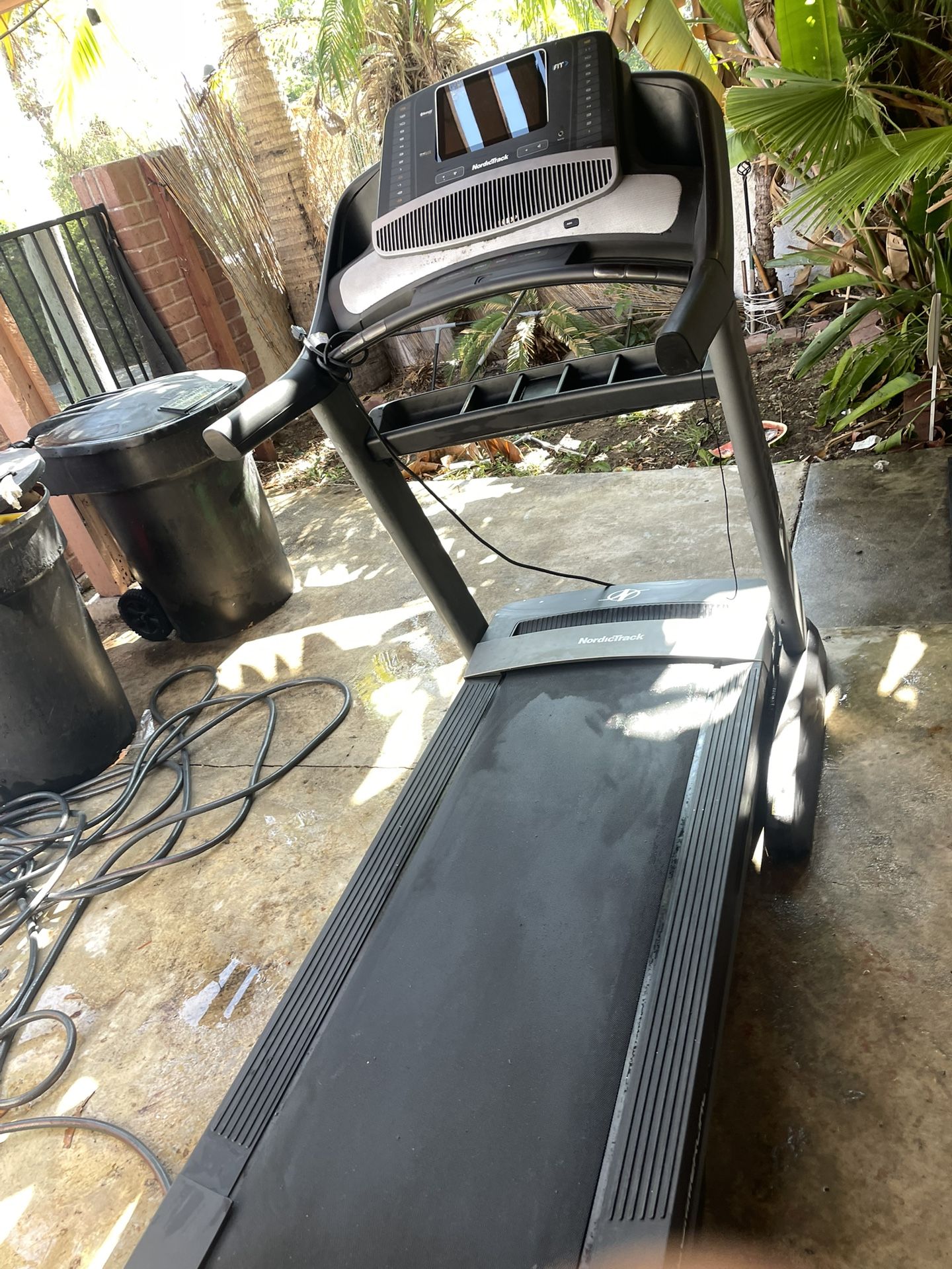 Nordic Track Commercial 1750 Treadmill