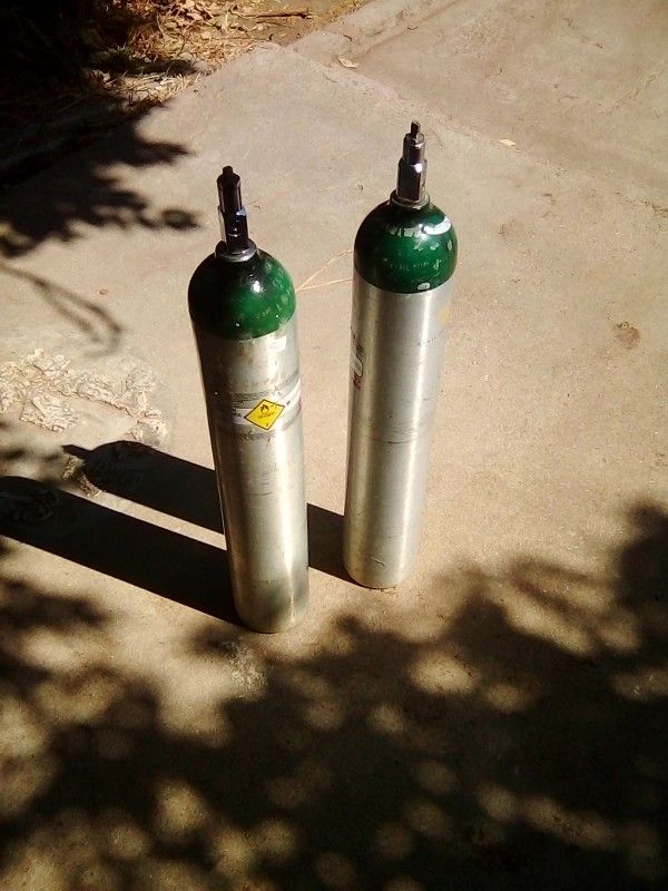 Oxygen Cylinders 2