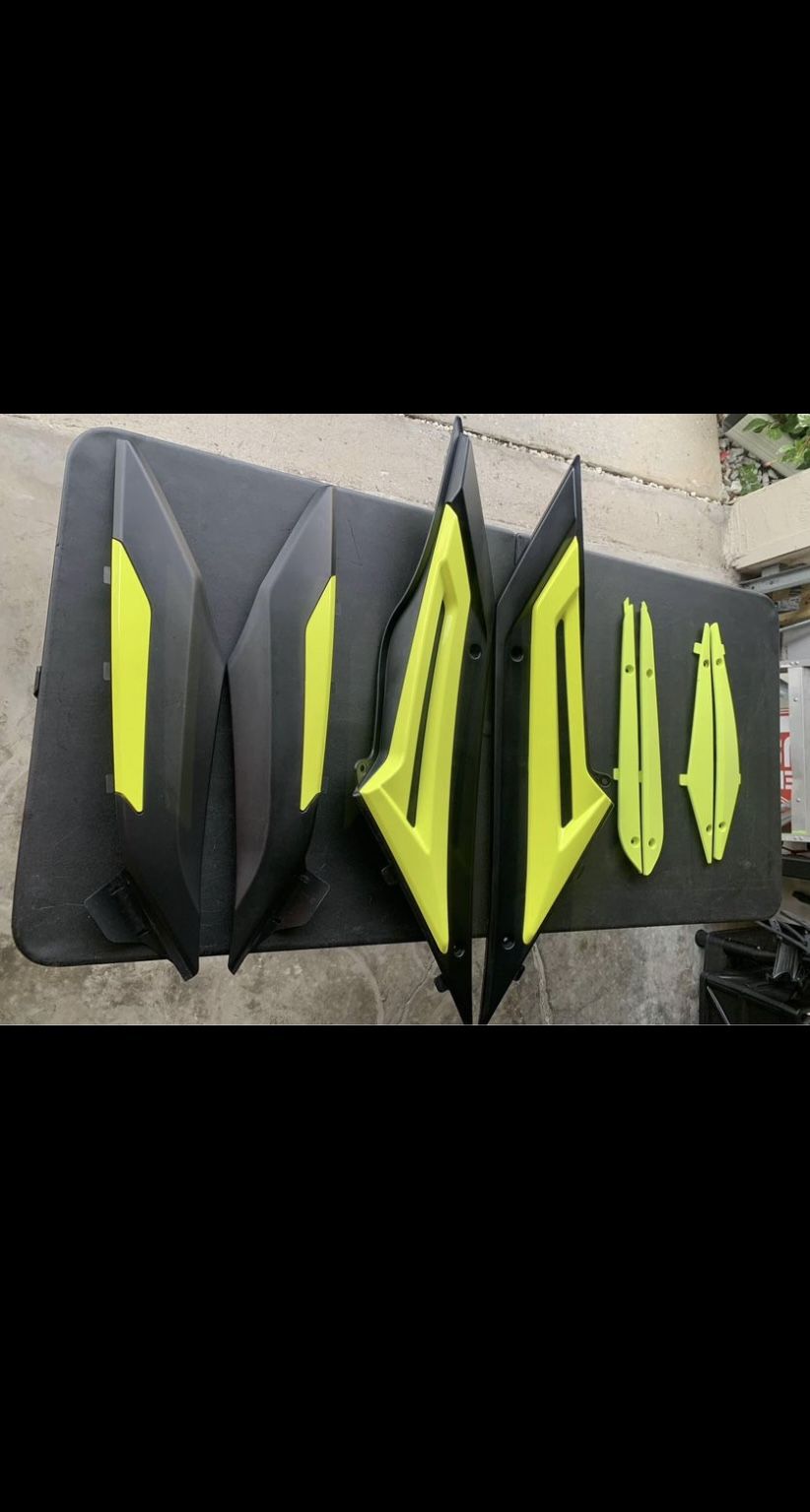 Waverunner 2022 FX Cruiser HO Fenders 