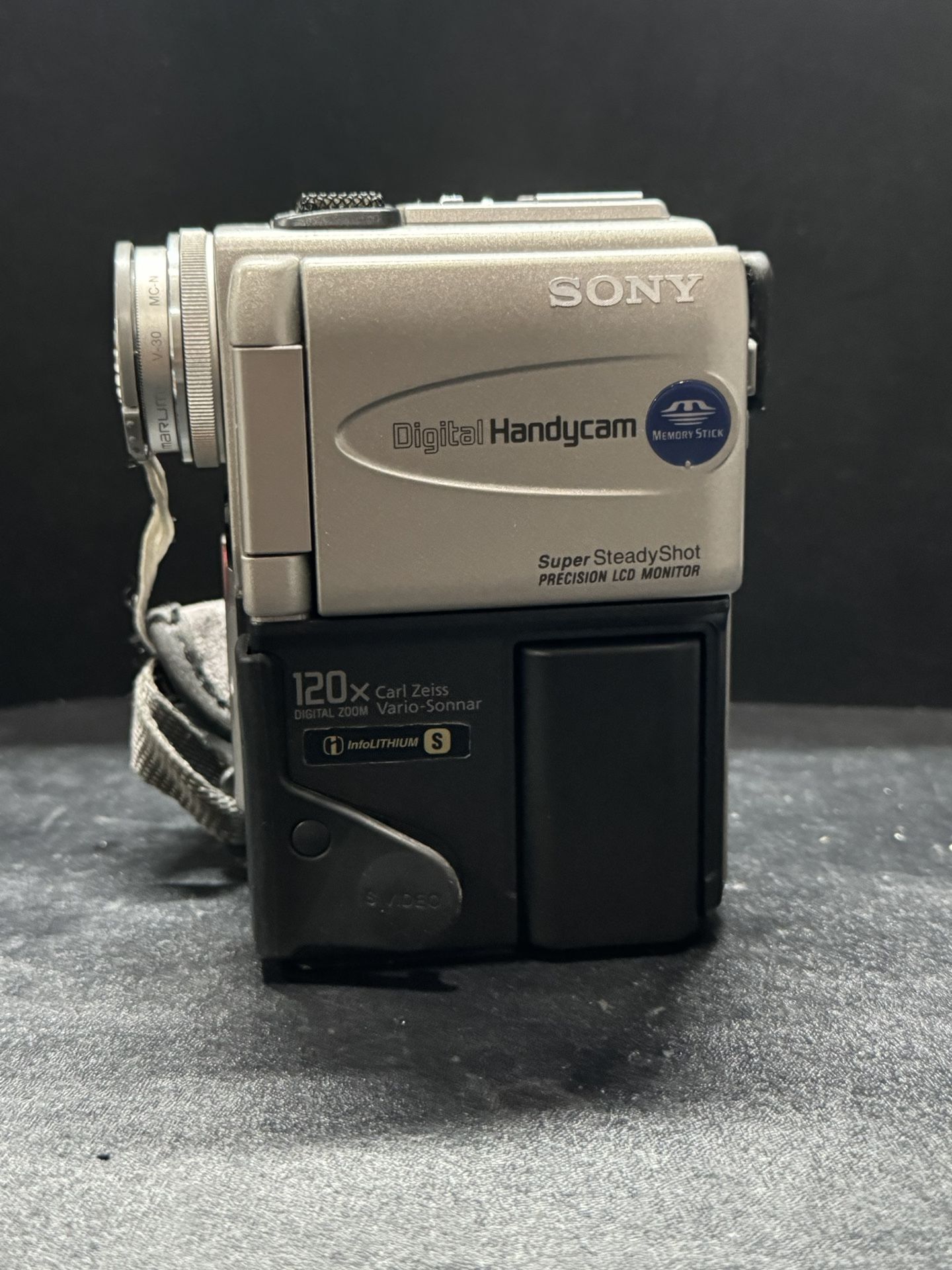Sony DCR PC3 Handycam Mini DV Camcorder
