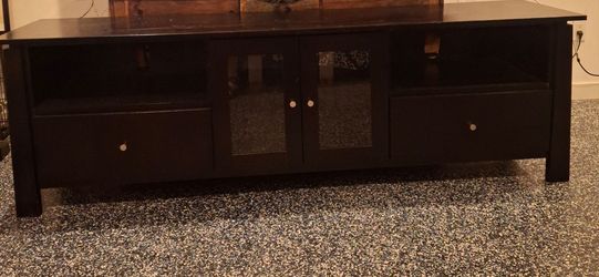 Black heavey Duty Modern TV Stand  $150 fits up to 90" tv