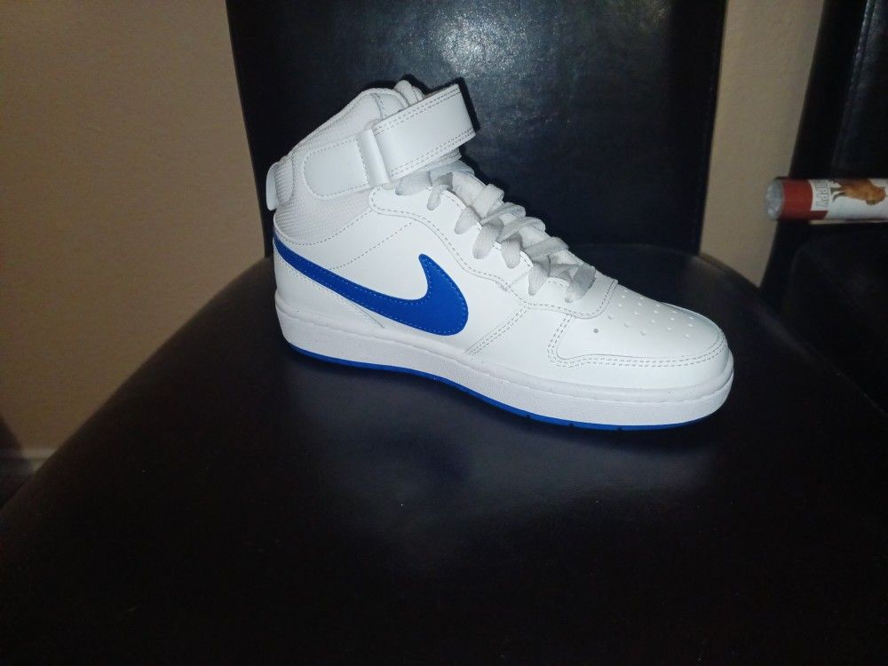 2 Nike  & 1 Fila Shoes 