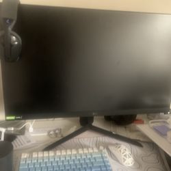 LG 32 Gaming Montior