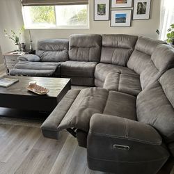 Sectional Couch W/ 2 Power Recliners 