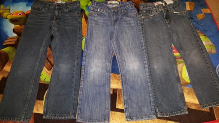 3 pantalones Levi's de niño talla 6 $20 x todos