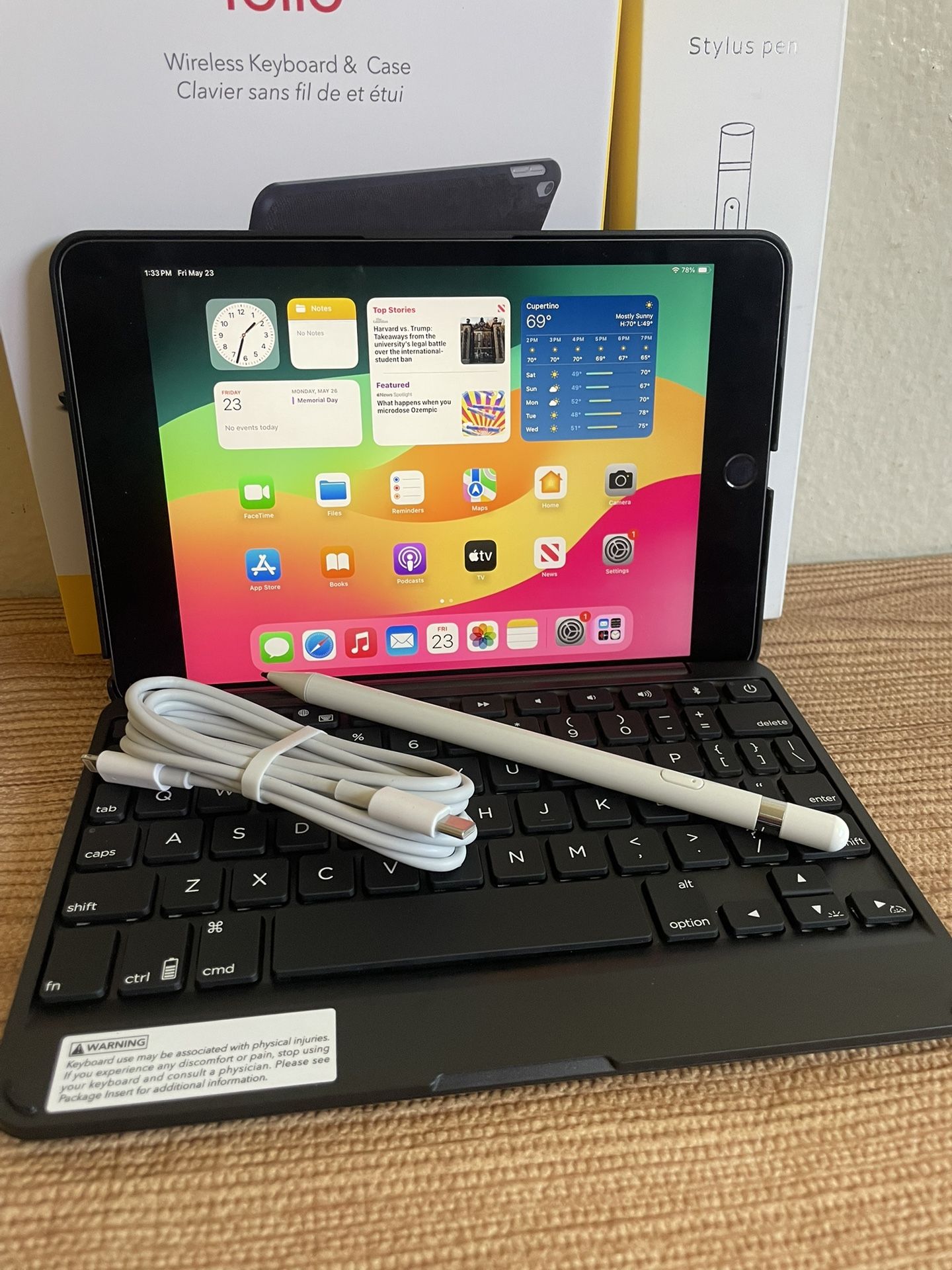 Apple iPad mini 5th Generation 64GB With zagg Keyboard and Pencil