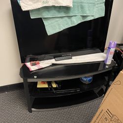 46 inch TV works great with the entertainment center