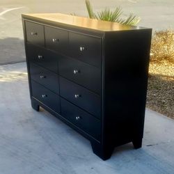 Furniture Dresser 9 Drawer* FREE LOCAL DELIVERY