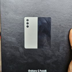 Samsung Fold 5 Brand New Sealed Unlocked 