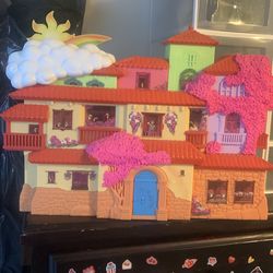 Ensueño Dollhouse and Misc. Other Dollhouses