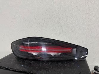 PORSCHE BOXSTER LEFT TAILLIGHT 2022