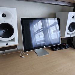 Studio Speakers / Monitores 