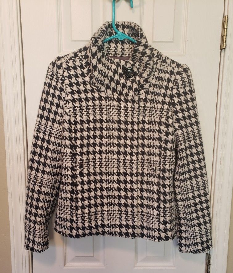 Jacket - H&M Houndstooth Design. Size 6