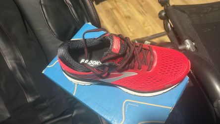 Men’s 8 running shoes