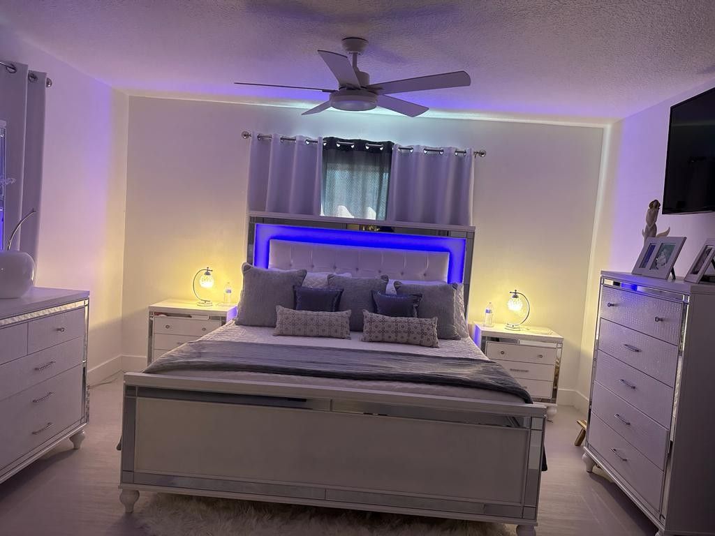 Queen Bedroom Set For Sale