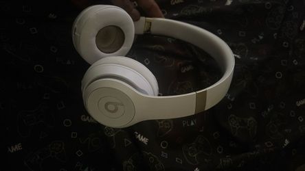 Beats Solo 4