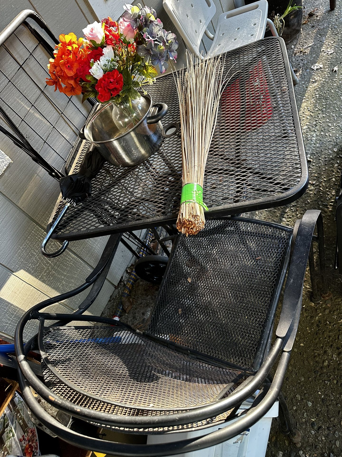 Metal Table And Chair