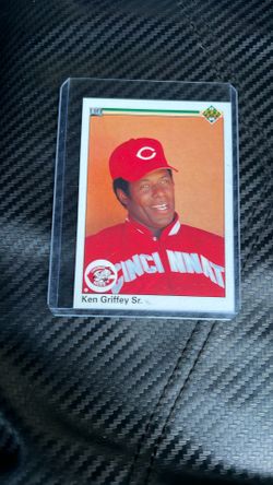 Ken Griffey Sr. Card # 682 Rare Card 1990 Upper Deck Cards