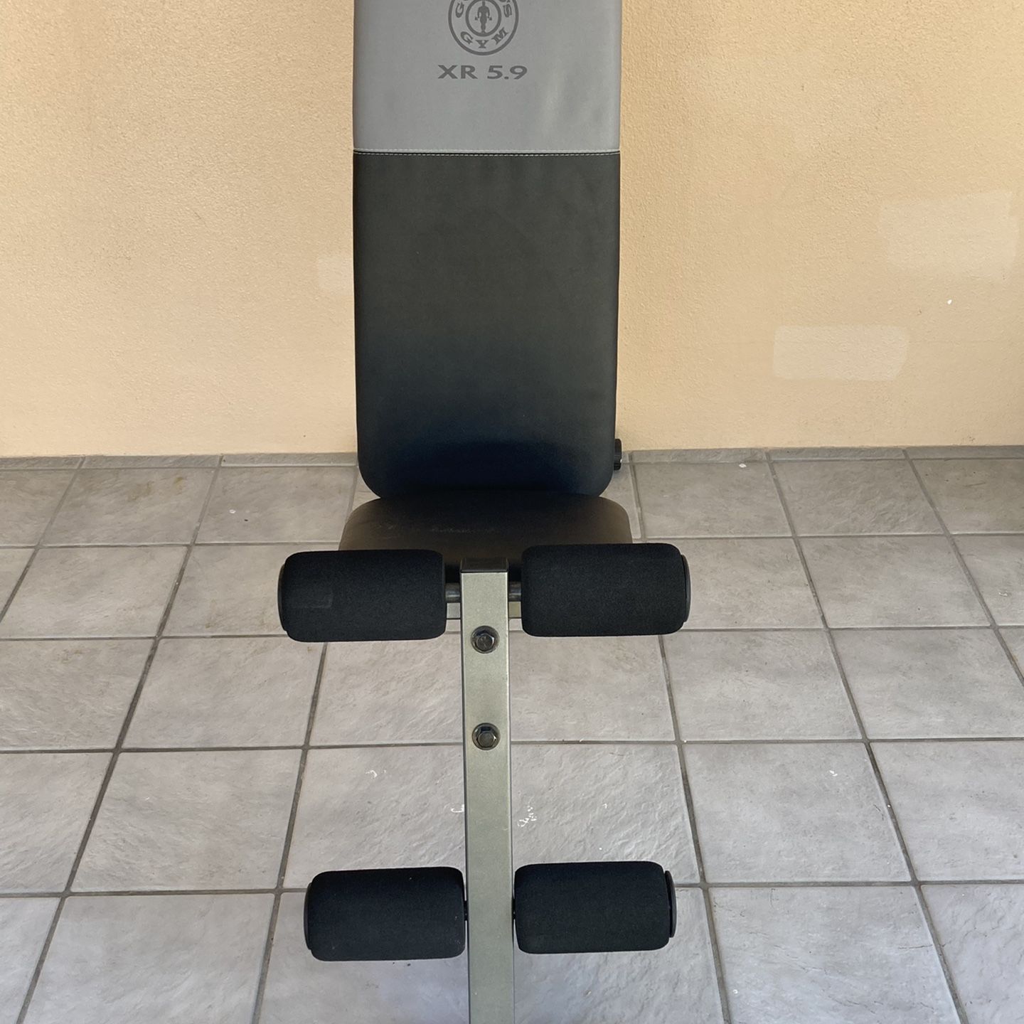 Gold s Gym XR 5.9 Weight Bench for Sale in Town n Country FL OfferUp