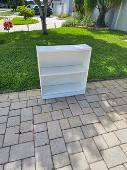 White Shelves