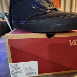 Mens VANS SIZE 11