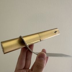 S.T. Dupont BSLE595 Lighter with Stand & Refillable Gas