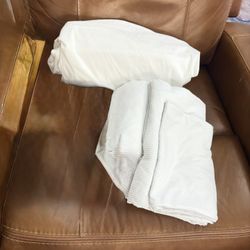 Twin XL Hypoallergenic Dorm Bedding 