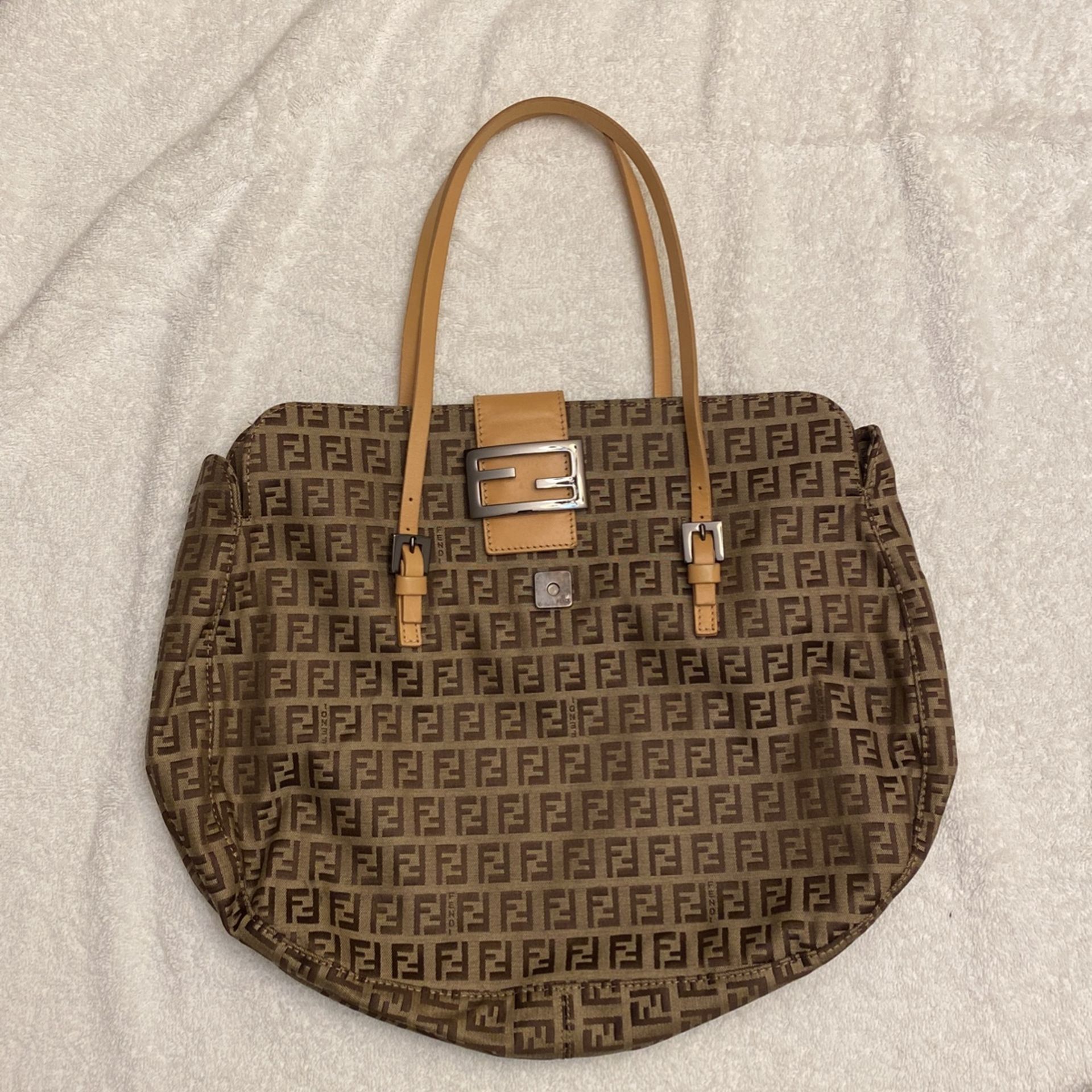 Fendi Handbag (Authentic Vintage )