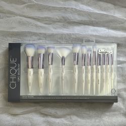 Chique Makeup Brushes Set