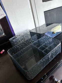 Make up  storage