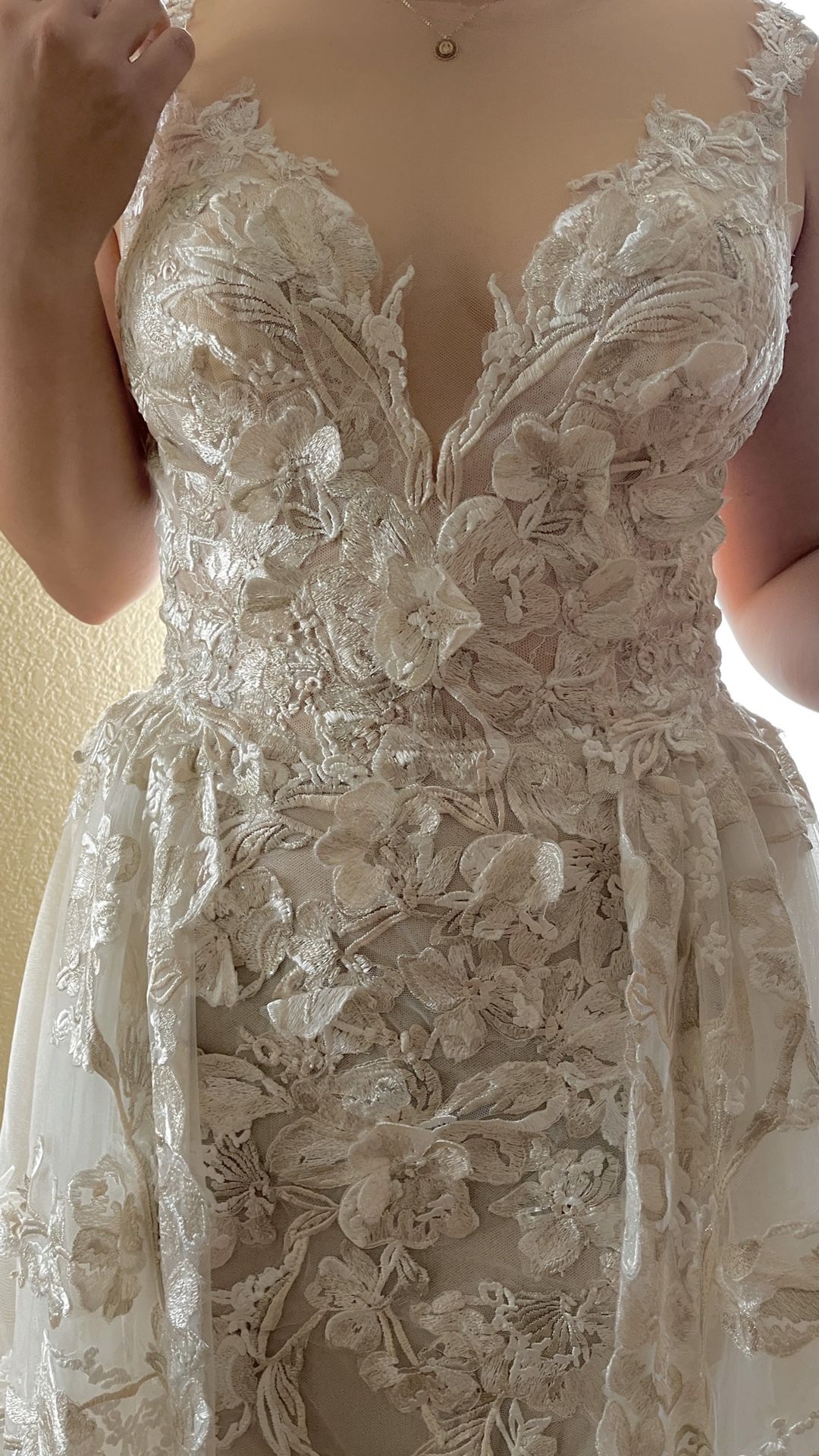 Zavana Wedding Dress Size 14