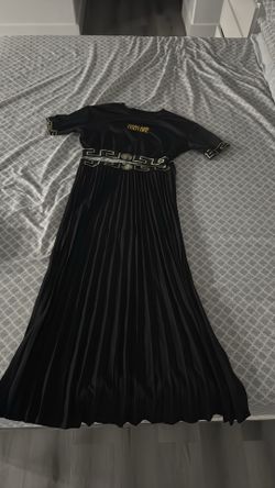 Set the skirt and shirt,,, versa