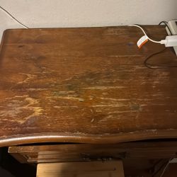 Dresser And Night Stands For Sale 