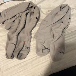 Nike Grey Unisex Size Medium Soccer Socks, 2pairs