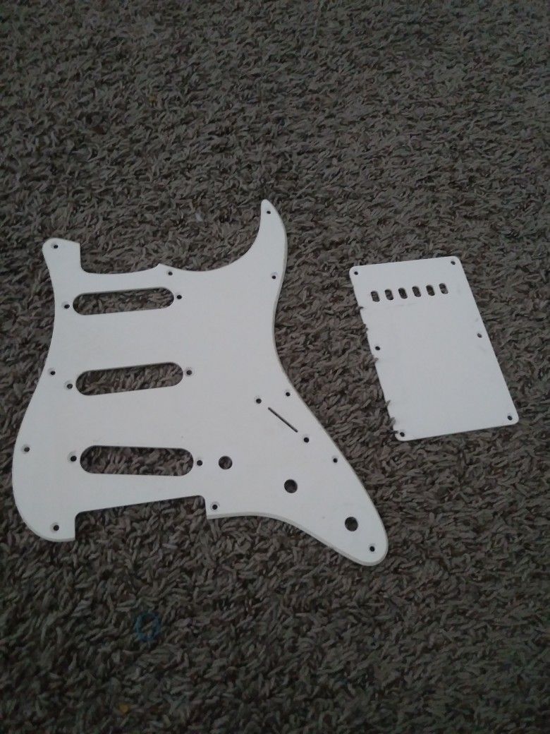 Squier 11 Hole Stratocaster Pickguard & Cover Set