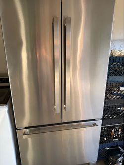2024 Jenn air Maytag top of the line, display model