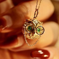 Owl retro elegant pendant