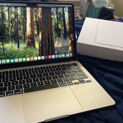 Macbook Air M2 16GB RAM 256GB 2022 
