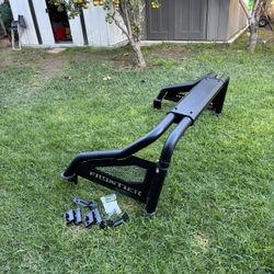 Nissan Frontier Sport back 